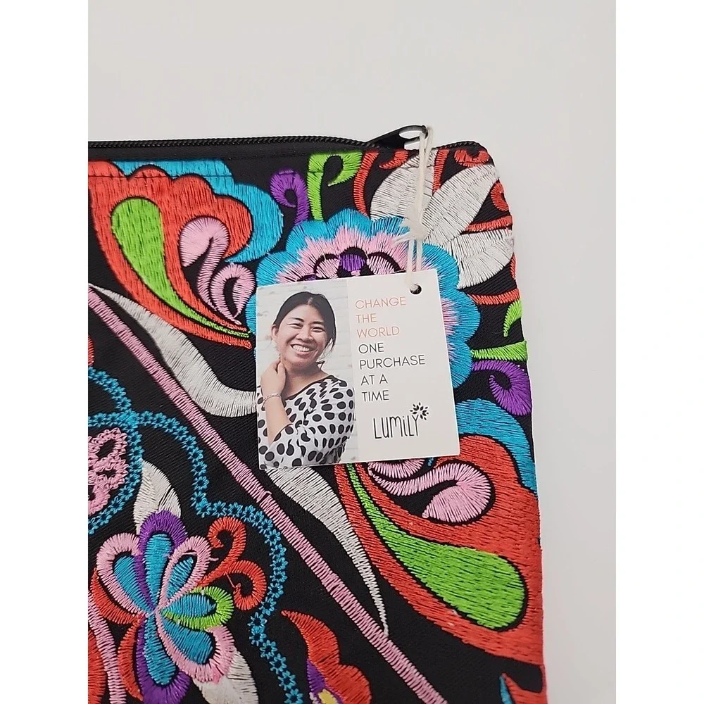 NWT fair trade Handmade embroidered wristlet floral‎ clutch bag - Picture 2 of 7